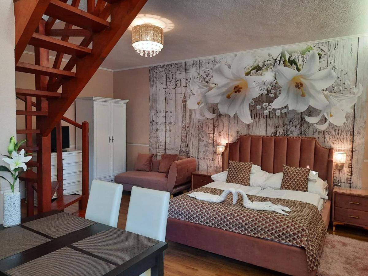 Kek Laguna Wellness Apartmanok Egerszalók Buitenkant foto