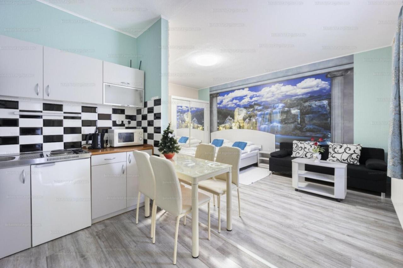 Kek Laguna Wellness Apartmanok Egerszalók Buitenkant foto