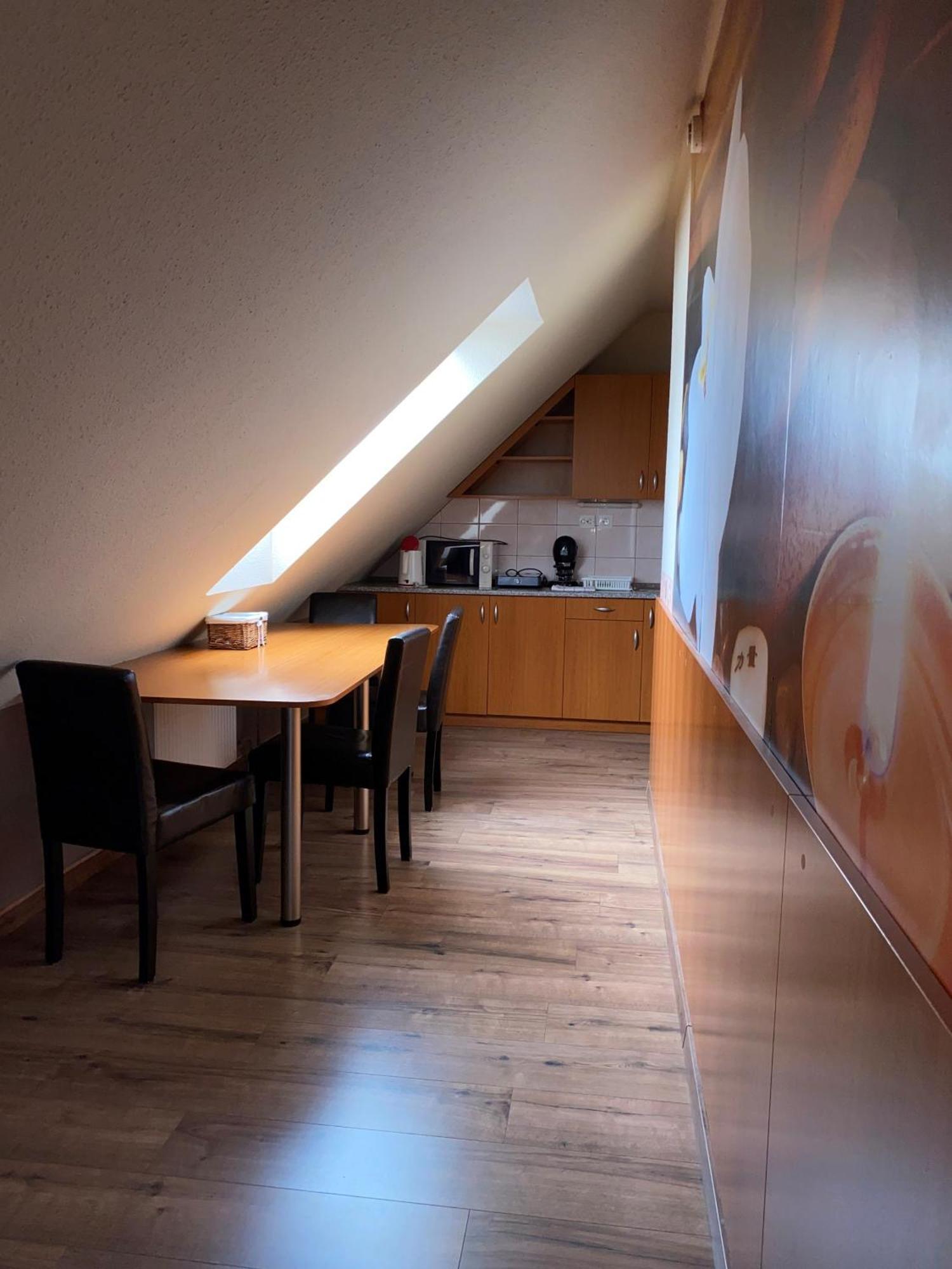 Kek Laguna Wellness Apartmanok Egerszalók Buitenkant foto
