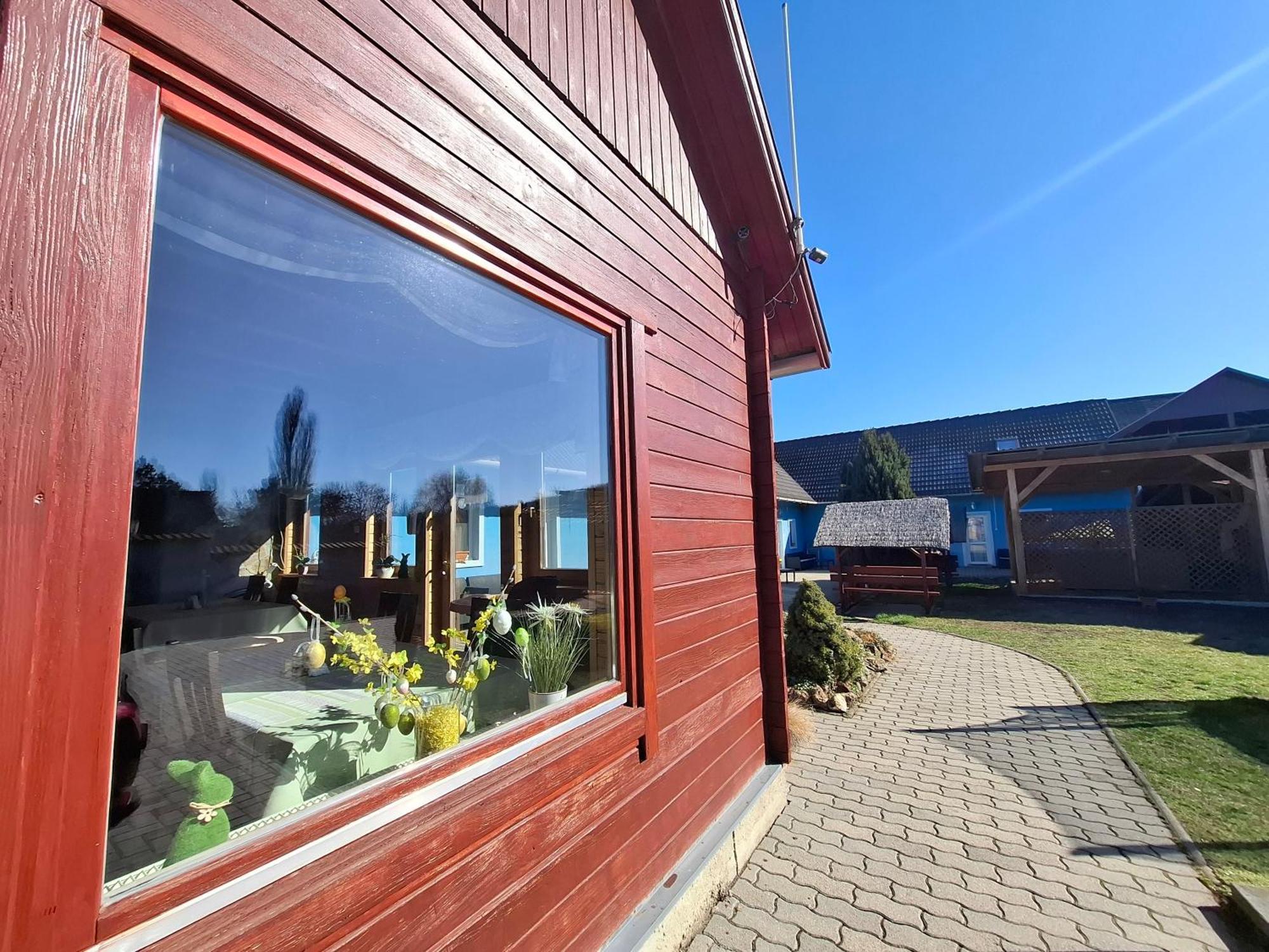 Kek Laguna Wellness Apartmanok Egerszalók Buitenkant foto